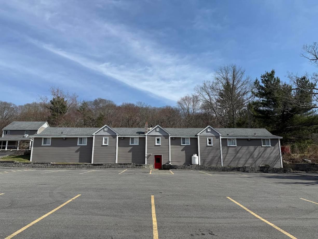Passport Inn & Suites Chaplin Exterior photo